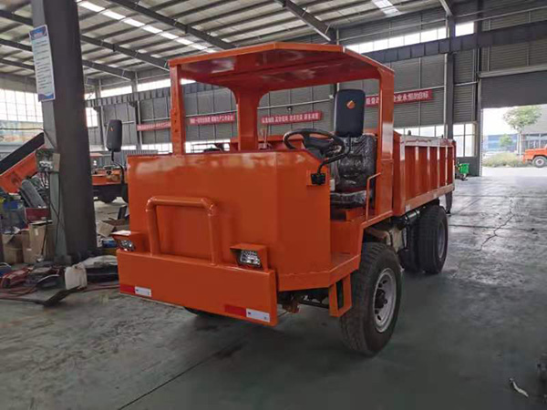 礦用運(yùn)輸車廠家分享購買礦用運(yùn)輸車要考慮哪幾點(diǎn)？